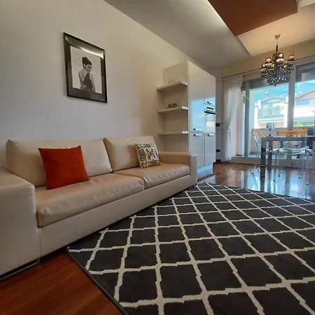 Promenade Luxury View Апартаменты